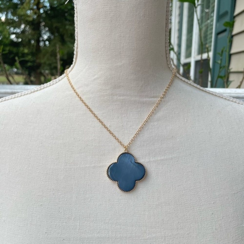 NEW ARRIVALS STATEMENT NECKLACE